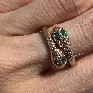 Boutique Gold snake ring